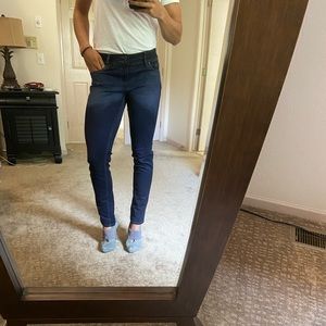 New York & Company Dark Skinny Jeans size 6